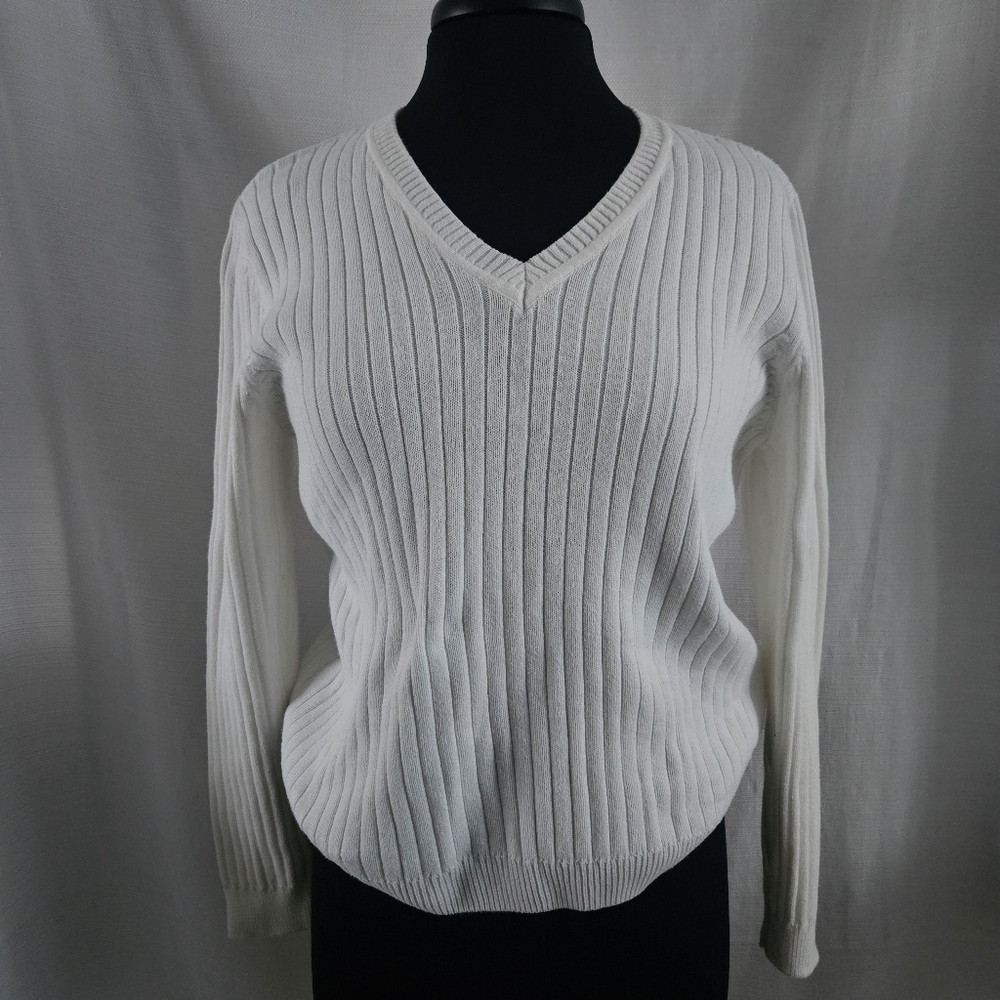 Cotton Cable Knit V-Neck Sweater - Picture 2 of 7